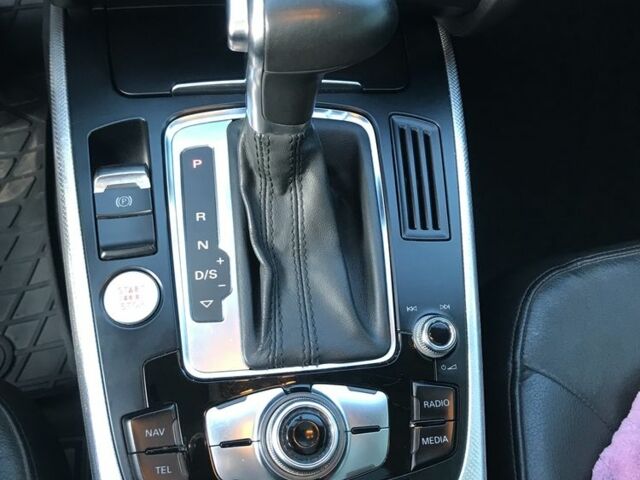 Сірий Ауді А4, об'ємом двигуна 2 л та пробігом 288 тис. км за 12300 $, фото 11 на Automoto.ua