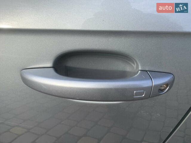 Серый Ауди А4, объемом двигателя 2 л и пробегом 217 тыс. км за 10600 $, фото 7 на Automoto.ua