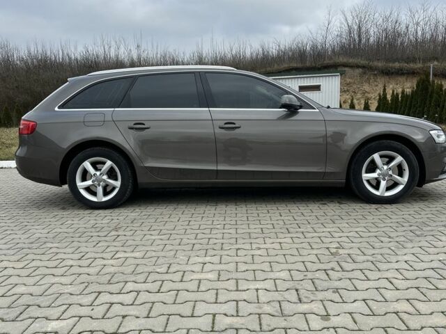 Сірий Ауді А4, об'ємом двигуна 2 л та пробігом 251 тис. км за 13200 $, фото 2 на Automoto.ua