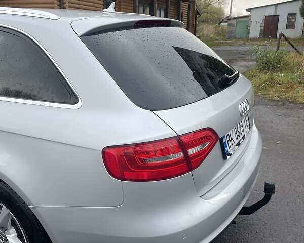 Сірий Ауді А4, об'ємом двигуна 2 л та пробігом 267 тис. км за 13500 $, фото 13 на Automoto.ua