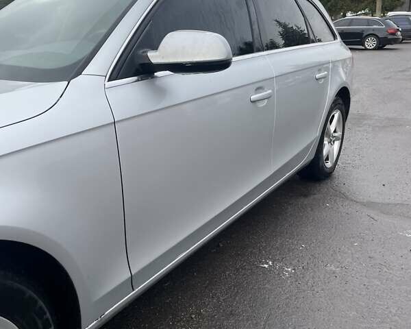 Сірий Ауді А4, об'ємом двигуна 2 л та пробігом 267 тис. км за 13500 $, фото 16 на Automoto.ua