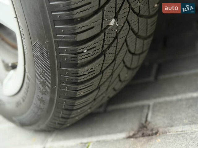 Серый Ауди А4, объемом двигателя 1.97 л и пробегом 264 тыс. км за 10999 $, фото 60 на Automoto.ua