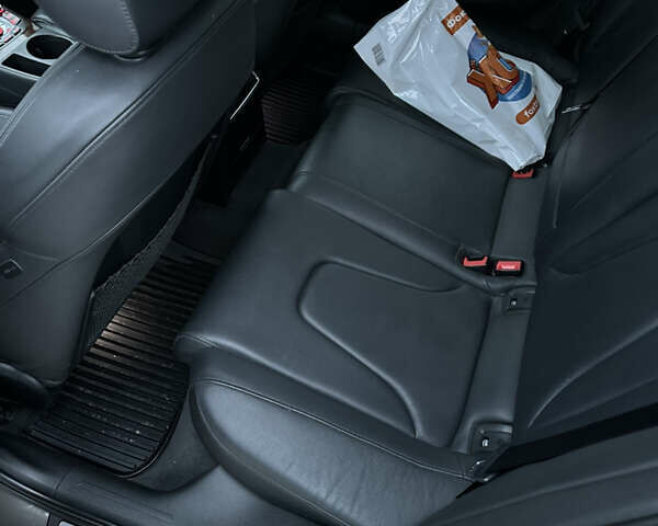 Серый Ауди А4, объемом двигателя 2.97 л и пробегом 392 тыс. км за 13900 $, фото 12 на Automoto.ua