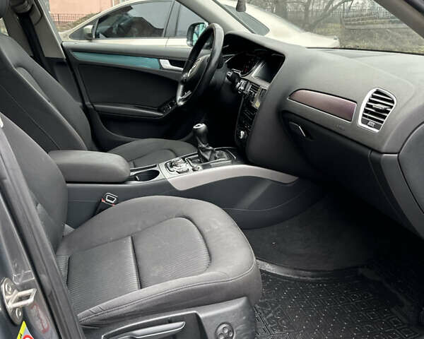 Серый Ауди А4, объемом двигателя 2 л и пробегом 360 тыс. км за 8800 $, фото 12 на Automoto.ua