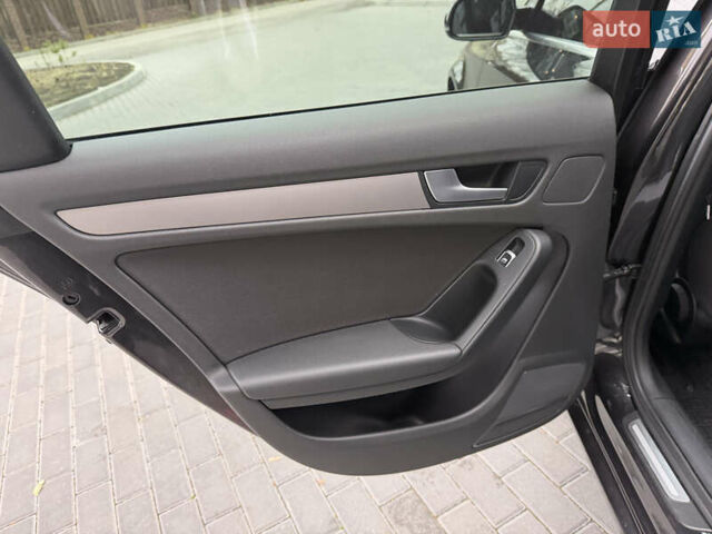 Серый Ауди А4, объемом двигателя 1.97 л и пробегом 264 тыс. км за 10999 $, фото 83 на Automoto.ua