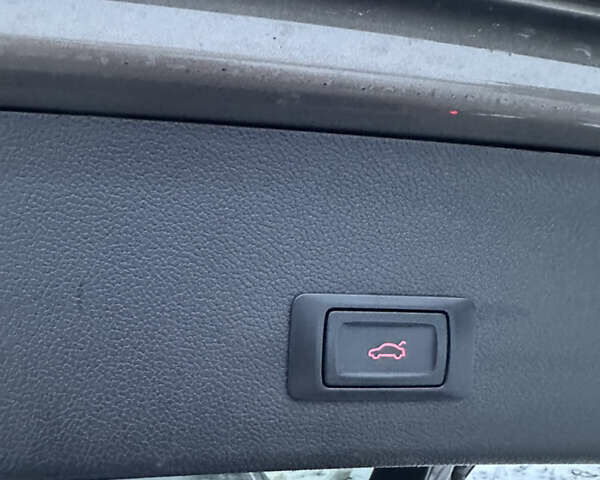 Серый Ауди А4, объемом двигателя 2.97 л и пробегом 392 тыс. км за 13900 $, фото 18 на Automoto.ua