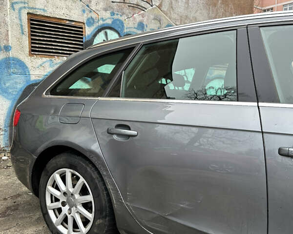 Серый Ауди А4, объемом двигателя 2 л и пробегом 360 тыс. км за 8800 $, фото 5 на Automoto.ua