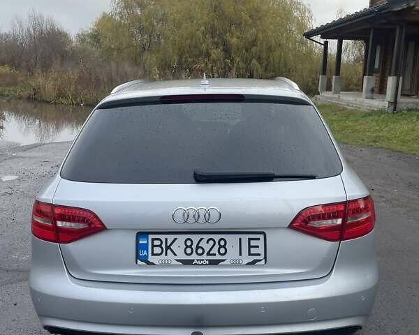 Сірий Ауді А4, об'ємом двигуна 2 л та пробігом 267 тис. км за 13500 $, фото 12 на Automoto.ua