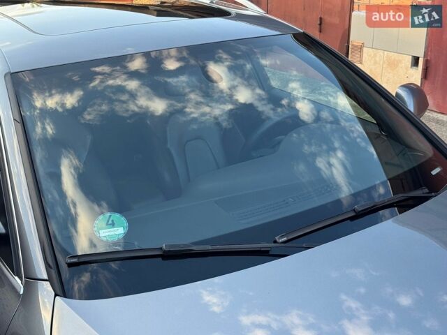 Сірий Ауді А4, об'ємом двигуна 2 л та пробігом 336 тис. км за 10900 $, фото 72 на Automoto.ua
