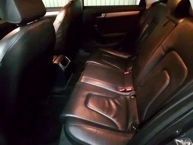 Сірий Ауді А4, об'ємом двигуна 2 л та пробігом 251 тис. км за 11810 $, фото 2 на Automoto.ua