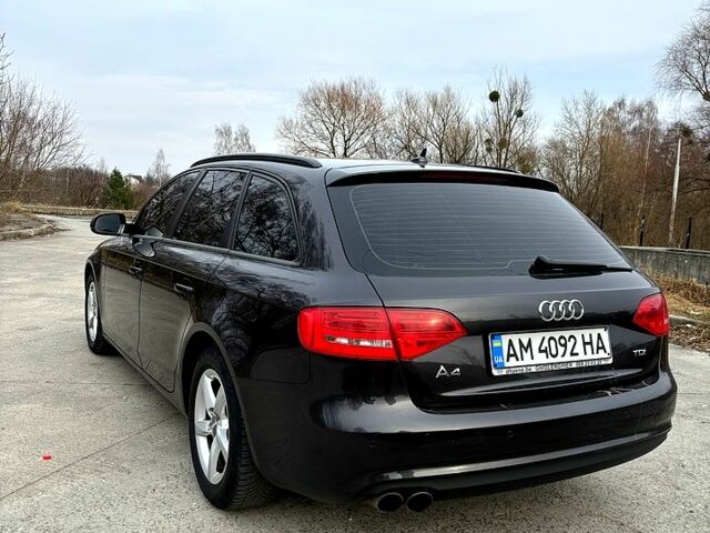 Серый Ауди А4, объемом двигателя 2 л и пробегом 300 тыс. км за 12900 $, фото 6 на Automoto.ua