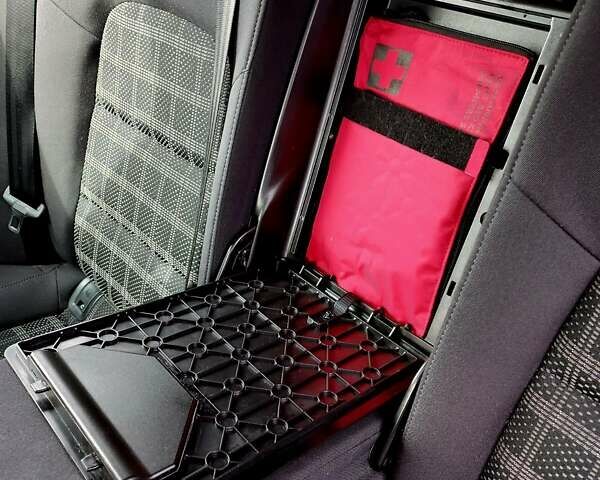 Ауди А4 2014 в Ромнах на Automoto.ua Серый Ауди А4, объемом двигателя 2 л и пробегом 264 тыс. км за 13700 $, фото 18 на Automoto.ua