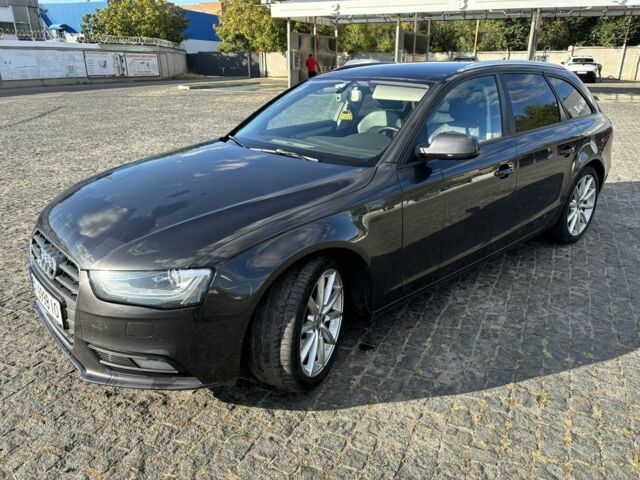 Сірий Ауді А4, об'ємом двигуна 3 л та пробігом 280 тис. км за 14500 $, фото 2 на Automoto.ua
