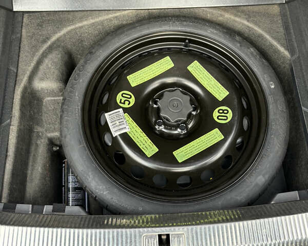 Сірий Ауді А4, об'ємом двигуна 1.97 л та пробігом 262 тис. км за 13200 $, фото 23 на Automoto.ua