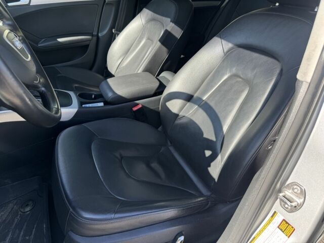 Сірий Ауді А4, об'ємом двигуна 2 л та пробігом 198 тис. км за 12500 $, фото 6 на Automoto.ua