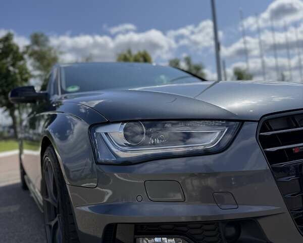 Сірий Ауді А4, об'ємом двигуна 2.97 л та пробігом 212 тис. км за 22000 $, фото 4 на Automoto.ua