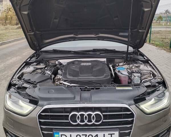 Ауді А4 2015 у Харкові на Automoto.ua Сірий Ауді А4, об'ємом двигуна 1.98 л та пробігом 277 тис. км за 14200 $, фото 5 на Automoto.ua