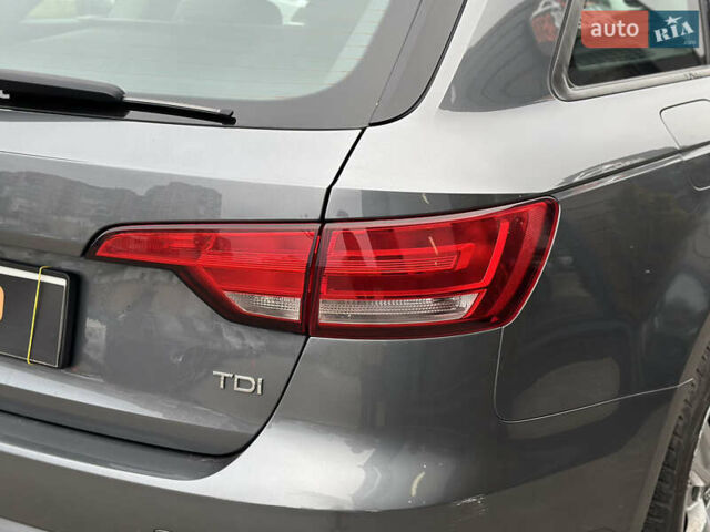 Сірий Ауді А4, об'ємом двигуна 1.97 л та пробігом 305 тис. км за 13500 $, фото 19 на Automoto.ua