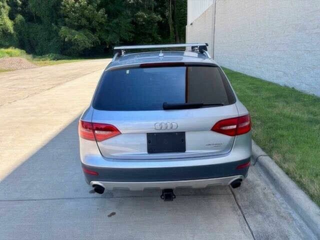 Серый Ауди А4, объемом двигателя 2 л и пробегом 74 тыс. км за 9800 $, фото 5 на Automoto.ua