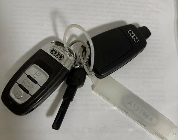 Сірий Ауді А4, об'ємом двигуна 2.97 л та пробігом 212 тис. км за 22000 $, фото 40 на Automoto.ua