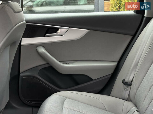 Сірий Ауді А4, об'ємом двигуна 1.97 л та пробігом 305 тис. км за 13500 $, фото 46 на Automoto.ua