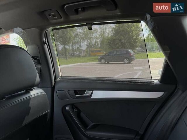 Сірий Ауді А4, об'ємом двигуна 2.97 л та пробігом 212 тис. км за 22000 $, фото 32 на Automoto.ua