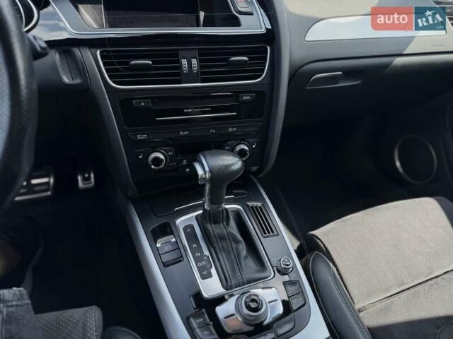 Сірий Ауді А4, об'ємом двигуна 2.97 л та пробігом 212 тис. км за 22000 $, фото 27 на Automoto.ua