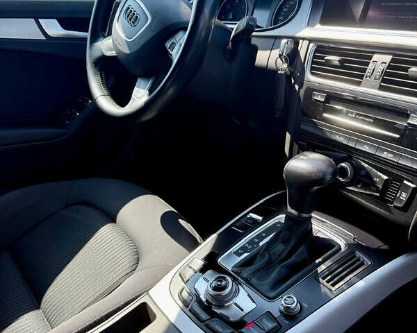 Сірий Ауді А4, об'ємом двигуна 1.97 л та пробігом 207 тис. км за 14500 $, фото 9 на Automoto.ua