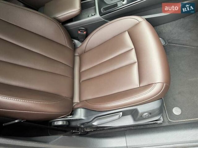 Серый Ауди А4, объемом двигателя 2 л и пробегом 301 тыс. км за 16500 $, фото 24 на Automoto.ua