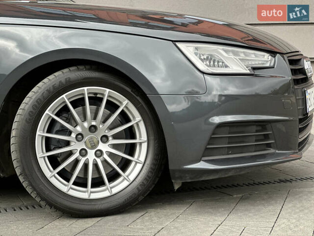 Сірий Ауді А4, об'ємом двигуна 2 л та пробігом 220 тис. км за 15750 $, фото 11 на Automoto.ua