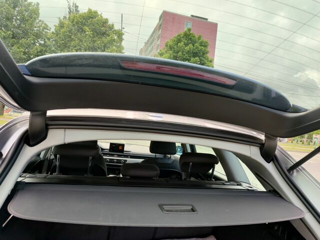 Сірий Ауді А4, об'ємом двигуна 2 л та пробігом 300 тис. км за 19500 $, фото 16 на Automoto.ua