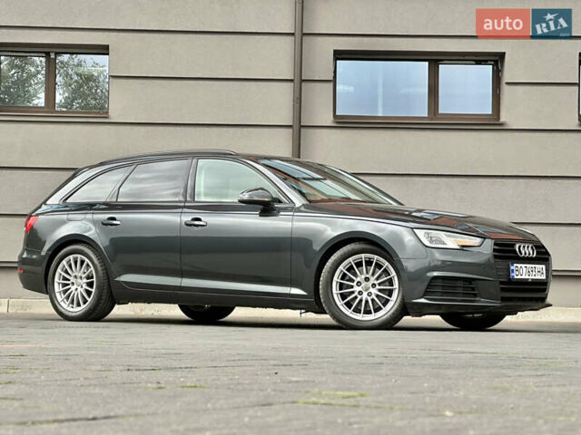 Сірий Ауді А4, об'ємом двигуна 2 л та пробігом 220 тис. км за 15750 $, фото 5 на Automoto.ua