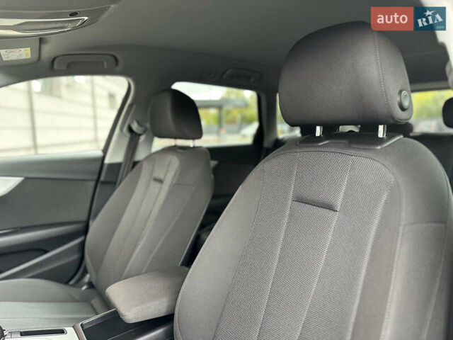 Сірий Ауді А4, об'ємом двигуна 2 л та пробігом 220 тис. км за 15750 $, фото 51 на Automoto.ua