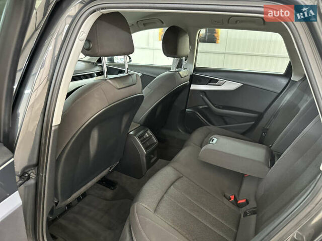 Серый Ауди А4, объемом двигателя 2 л и пробегом 223 тыс. км за 15550 $, фото 88 на Automoto.ua