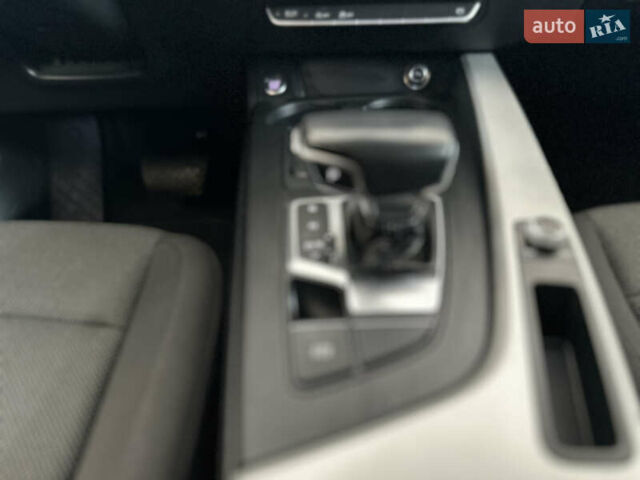 Серый Ауди А4, объемом двигателя 2 л и пробегом 223 тыс. км за 15550 $, фото 92 на Automoto.ua