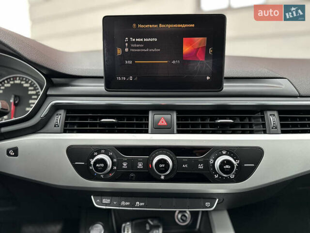 Сірий Ауді А4, об'ємом двигуна 2 л та пробігом 220 тис. км за 15750 $, фото 89 на Automoto.ua