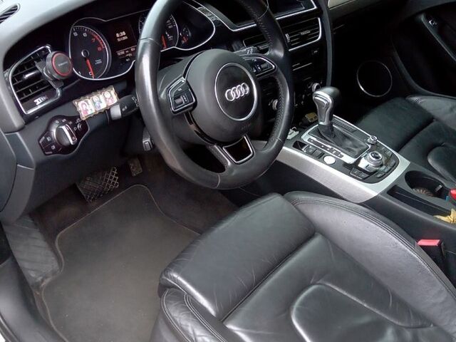 Серый Ауди А4, объемом двигателя 2 л и пробегом 121 тыс. км за 19500 $, фото 4 на Automoto.ua