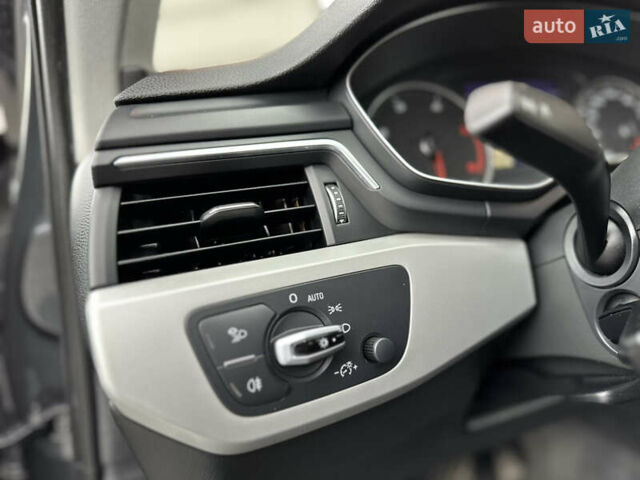 Сірий Ауді А4, об'ємом двигуна 2 л та пробігом 220 тис. км за 15750 $, фото 47 на Automoto.ua