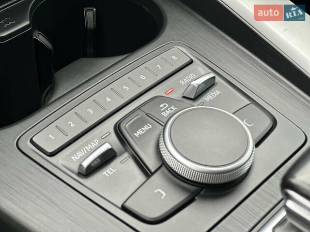 Серый Ауди А4, объемом двигателя 2 л и пробегом 218 тыс. км за 15999 $, фото 47 на Automoto.ua