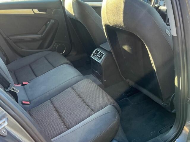 Серый Ауди А4, объемом двигателя 2 л и пробегом 160 тыс. км за 15759 $, фото 10 на Automoto.ua