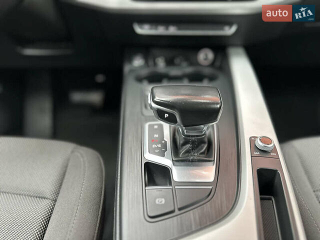 Сірий Ауді А4, об'ємом двигуна 2 л та пробігом 220 тис. км за 15750 $, фото 87 на Automoto.ua