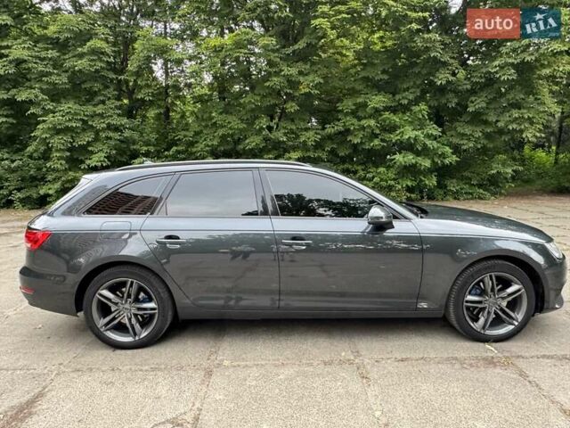 Серый Ауди А4, объемом двигателя 2 л и пробегом 301 тыс. км за 16500 $, фото 9 на Automoto.ua