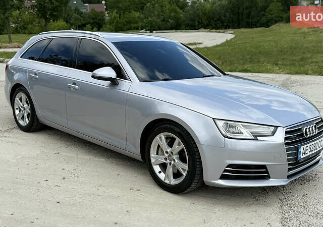 Серый Ауди А4, объемом двигателя 2.97 л и пробегом 293 тыс. км за 19500 $, фото 9 на Automoto.ua