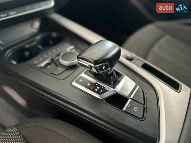 Серый Ауди А4, объемом двигателя 2 л и пробегом 223 тыс. км за 15550 $, фото 70 на Automoto.ua