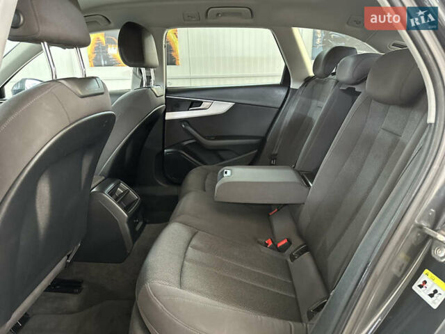 Серый Ауди А4, объемом двигателя 2 л и пробегом 223 тыс. км за 15550 $, фото 89 на Automoto.ua