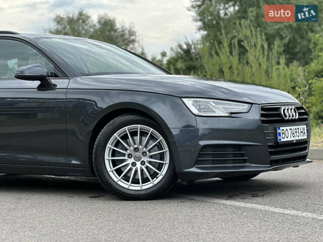 Серый Ауди А4, объемом двигателя 2 л и пробегом 218 тыс. км за 15999 $, фото 4 на Automoto.ua