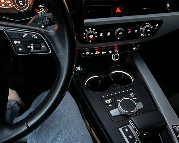 Сірий Ауді А4, об'ємом двигуна 1.97 л та пробігом 231 тис. км за 19500 $, фото 34 на Automoto.ua