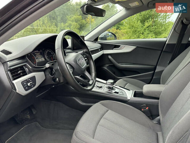 Серый Ауди А4, объемом двигателя 2 л и пробегом 218 тыс. км за 15999 $, фото 51 на Automoto.ua