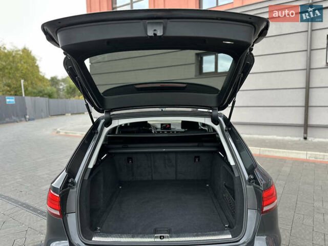 Сірий Ауді А4, об'ємом двигуна 2 л та пробігом 220 тис. км за 15750 $, фото 91 на Automoto.ua