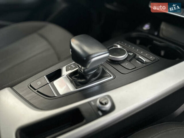 Серый Ауди А4, объемом двигателя 2 л и пробегом 223 тыс. км за 15550 $, фото 79 на Automoto.ua